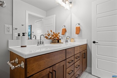 PRESALE 2026 DEVLIVERY. END UNIT. The Avon is a modern townhome - photo 26