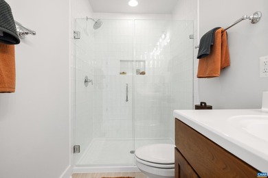 PRESALE 2026 DEVLIVERY. END UNIT. The Avon is a modern townhome - photo 27
