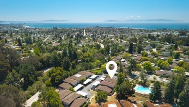 Beautifully updated 2 story townhouse in Santa Cruz's highly - photo 27
