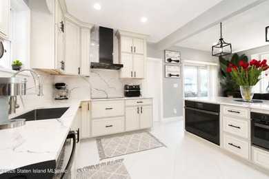 Welcome to this exceptional detached two-family residence where - photo 38