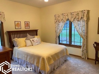 The Perfect Blend of Town and Country Living! This spacious - photo 12