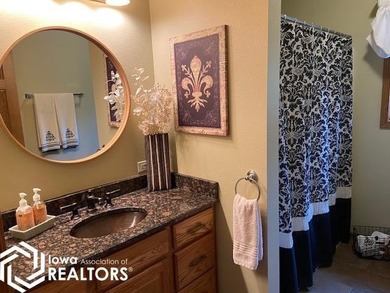 The Perfect Blend of Town and Country Living! This spacious - photo 14