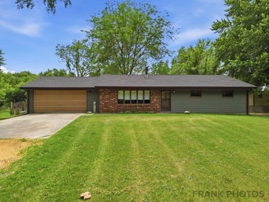 Enjoy stunning Rock River views from this well-maintained - photo 23