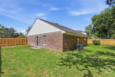 Great location with an affordable price! 3 Bedrooms and 2 Bath - photo 24
