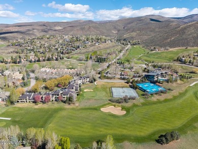 Unobstructed views of the Arrowhead ski slopes highlight this - photo 35