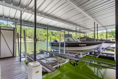 LAKEFRONT living with the view and access you've been searching - photo 38