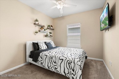 Welcome home to this well-maintained and immaculate 4-bedroom, 3 - photo 9