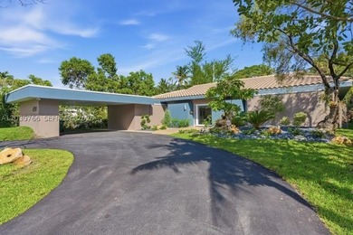 Located in northern Coconut Grove, this fully renovated - photo 2