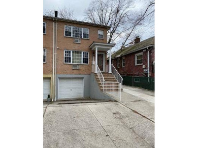 East River - Bronx County  Home For Sale in Bronx New York