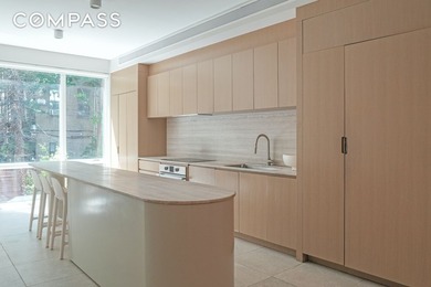 Opportunities like this do not come along often. 575A Leonard - photo 1