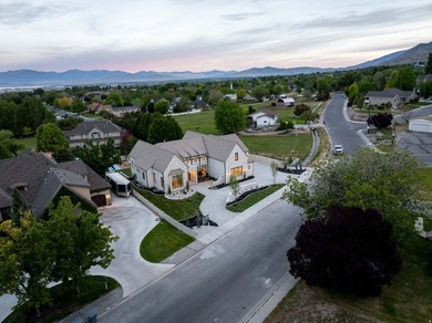 You're walking through Home #20 in this year's Utah Valley - photo 33