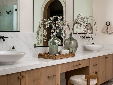 You're walking through Home #20 in this year's Utah Valley - photo 40