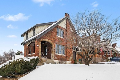 (private lake, pond, creek) Home Sale Pending in Bellevue Kentucky