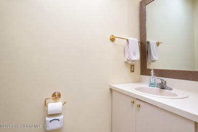 Welcome to 29 Natalie Court, an immaculate 4-bedroom, 3.5-bath - photo 13