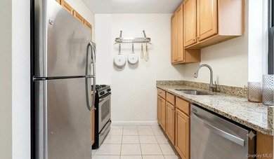 250 East 30th Street, Unit 5A | The Sycamore 2 Bedrooms | 2 Full - photo 14