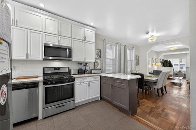 Turn-Key Perfection in the Heart of Pelham Bay! Welcome home to - photo 19