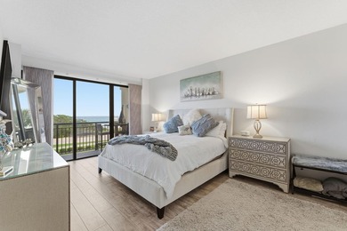Rarely Available! DIRECT OCEAN VIEWS! Corner Unit 2 Bedroom/2 - photo 9