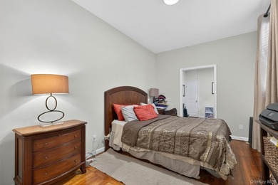 Turn-Key Perfection in the Heart of Pelham Bay! Welcome home to - photo 21
