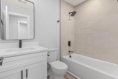 Welcome to this beautifully fully renovated 3 bedrooms, 2 and a - photo 25