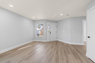 Welcome to this beautifully fully renovated 3 bedrooms, 2 and a - photo 26