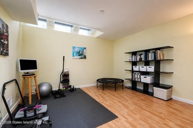 Welcome to 29 Natalie Court, an immaculate 4-bedroom, 3.5-bath - photo 27