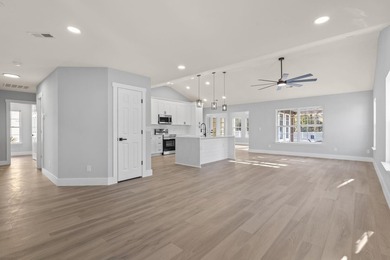 Welcome to this beautifully fully renovated 3 bedrooms, 2 and a - photo 28