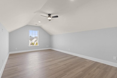 Welcome to this beautifully fully renovated 3 bedrooms, 2 and a - photo 30