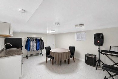 Turn-Key Perfection in the Heart of Pelham Bay! Welcome home to - photo 30
