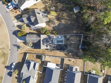 Welcome to this beautifully fully renovated 3 bedrooms, 2 and a - photo 35