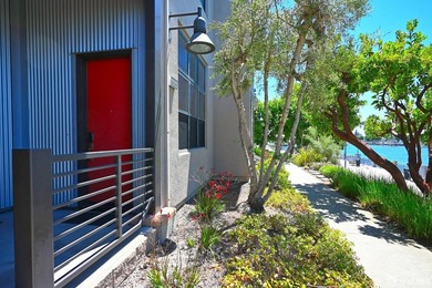 Rare opportunity to enjoy true waterfront living in the Bay - photo 1