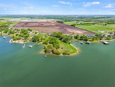 Lake Home For Sale in Waxahachie, Texas