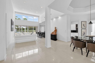 A wonderful, very clean house, very high living room ceiling and - photo 9