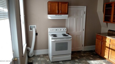 Great income-producing investment opportunity in the Penn - photo 12