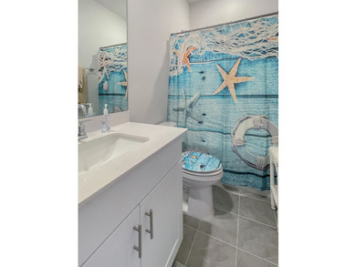 Location Location Location!!! This home is centrally located - photo 16