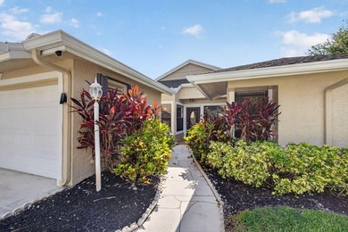 PRICED TO SELL!!! DON'T MISS THS OPPORTUNITY! This cozy, yet - photo 4