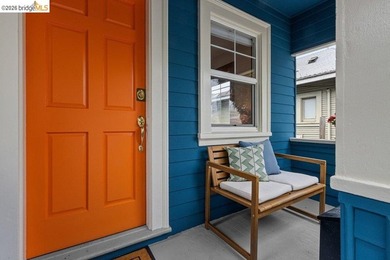 This exceptional 1927 early century cottage presents an - photo 5