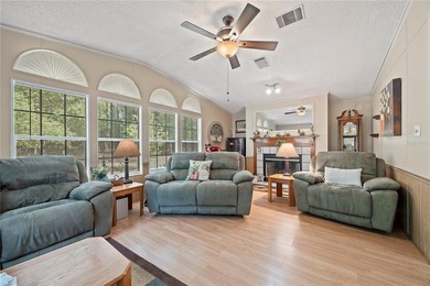 Check out this Beautiful Light and Bright Triple Wide on 10 - photo 2