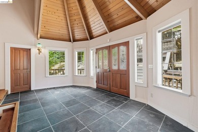 Prime Deep Water Lake Front Estate- An exceptional opportunity - photo 3