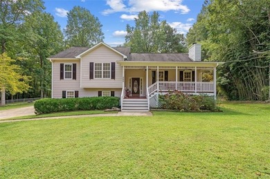 (private lake, pond, creek) Home For Sale in Temple Georgia