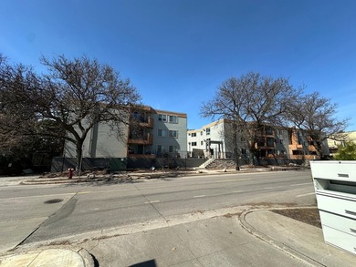 Ideally located in the desirable ECCO neighborhood at the quiet - photo 14