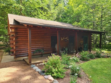 Post-card Perfect Amber Lake Home! Tucked in the woods with 159' - photo 25