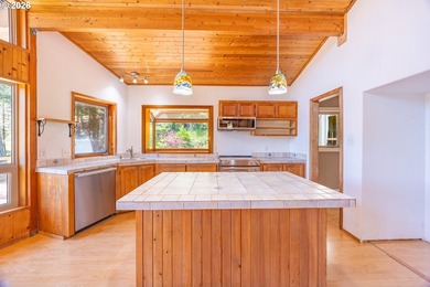 Incredible mountain retreat! This beautiful Lindal Cedar-style - photo 6
