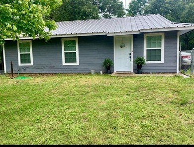 Pat Mayes Lake Home For Sale in Paris Texas