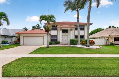 Wow!! Welcome to this spacious 4 Bedroom + Den 2.5 Bath Pool - photo 4