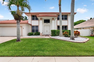 Wow!! Welcome to this spacious 4 Bedroom + Den 2.5 Bath Pool - photo 5