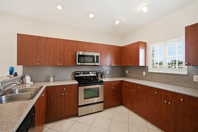 ABSOLUTELY GORGEOUS WATERFRONT VILLA | BREATHTAKING LAKE VIEWS | - photo 9