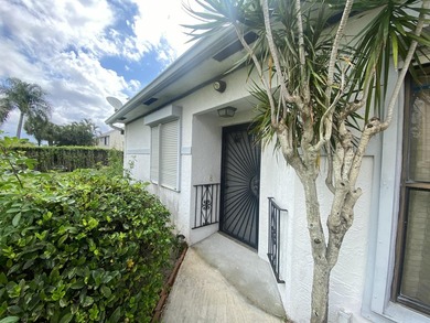 One of the best deals in Boynton Beach for a 3 bedroom 2 Bath - photo 4