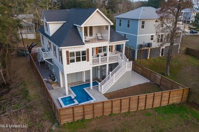 Welcome to a residence that perfectly captures the essence of - photo 1