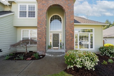 Elegant Living in Lakeview Estates! This spacious home offers 4 - photo 4