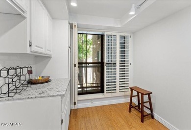 GOLF COURSE COMMUNITY & Contemporary Spacious Updates -TURN-KEY - photo 9